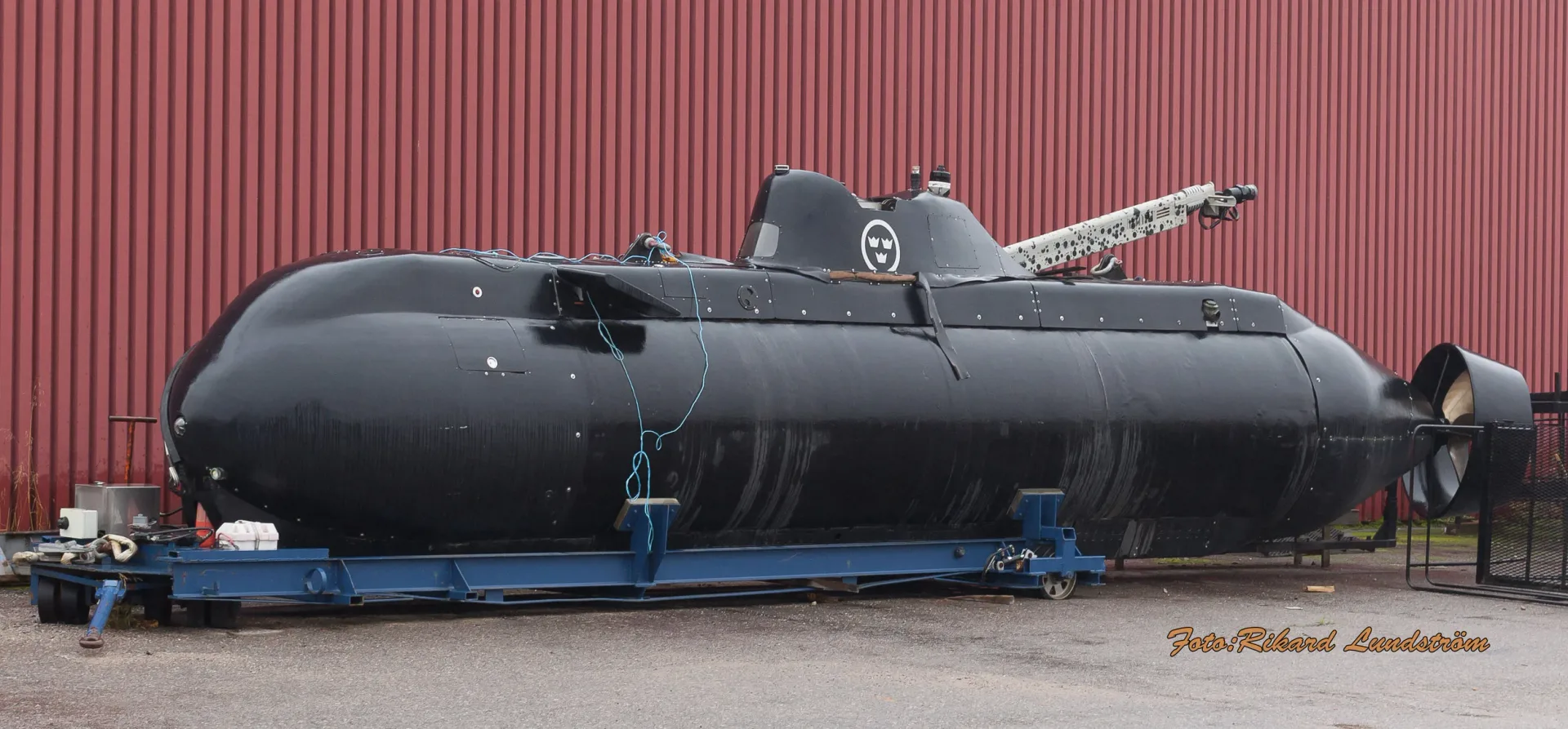 Second submarine hunt